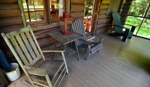 Lakeside Cabin on Minerva Lake
