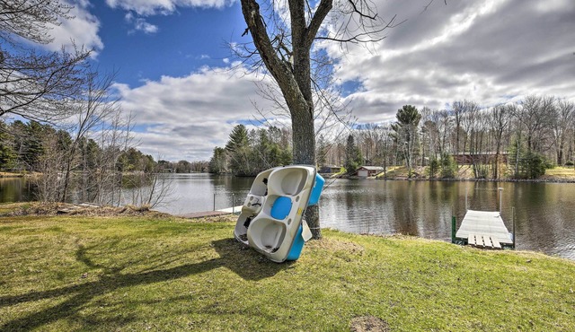 Lakeside Cabin w/Fire Pit: Near Pine Point Park!