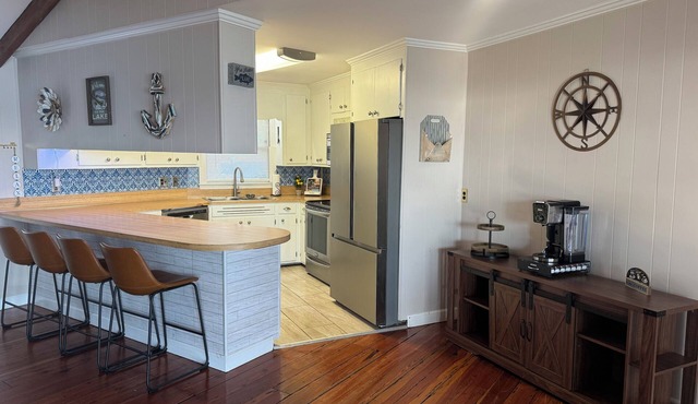 Lakeside Charming 2-bedroom house in lovely Santee with AC, WiFi