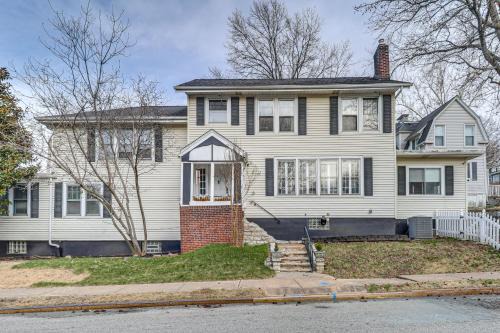 Lakeside Clifton Heights Home Near Forest Park