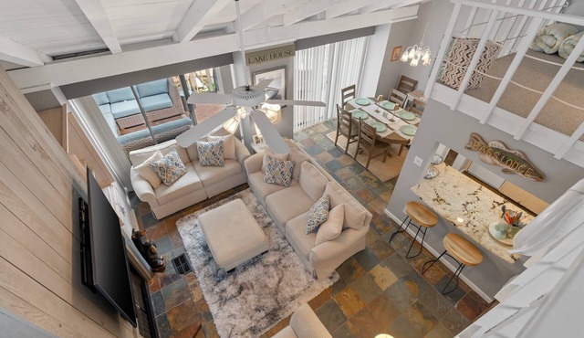 Lakeside condo Retreat in Horseshoe Bay