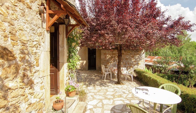 Lakeside Cottage Roziers Retreat