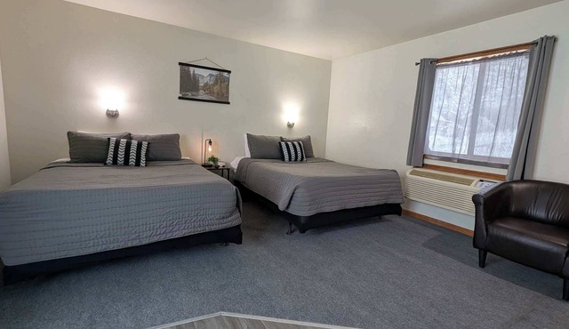 Lakeside Double Queen Suite | Upper-Level Retreat