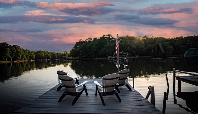 Lakeside Escape on Lake Oconee | Private Dock | Kayaks | Renovated Home