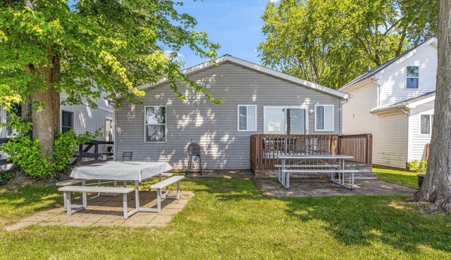 Lakeside Escape with Fire Pit & Dock/Boat Rentals