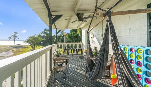 Lakeside Family Game House @Red Ear River RV Park