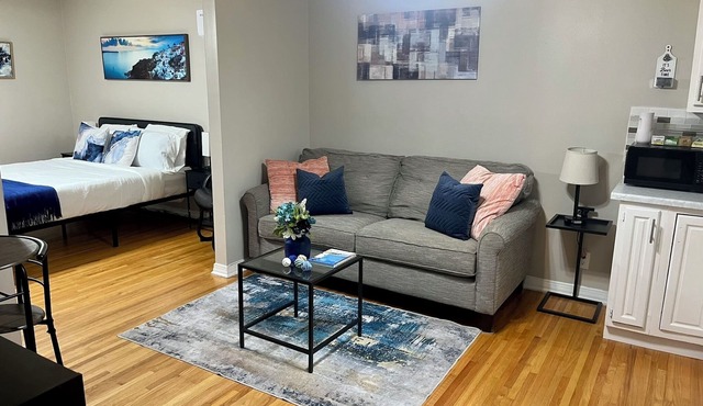 Lakeside GetAway - Cozy Studio in Orange Park, FL