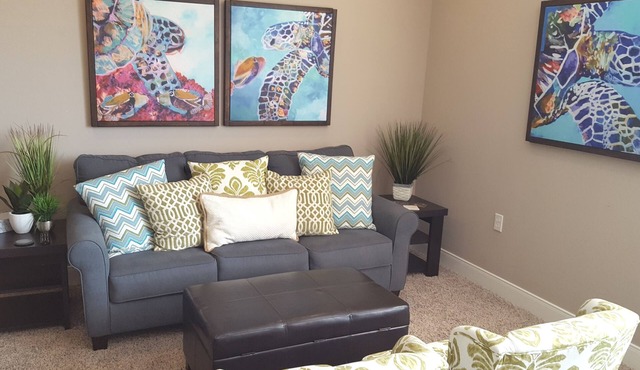 🌟Lakeside Getaway Luxury Waters Condo @HSB Resort Near Yacht Club Pool HotTub🌟