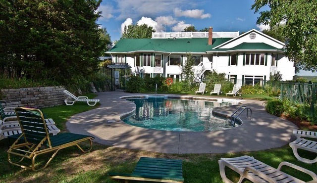 Lakeside Getaway Perfect for Families: Playgrounds & Nature Trails