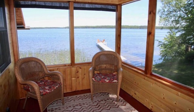 Lakeside Guesthouse with Screen Porch