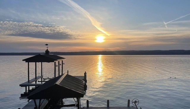 Lakeside Haven: A Serene Retreat on Seneca Lake