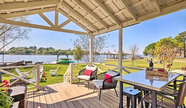 Lakeside Hideaway Cabin - Rest & Recharge
