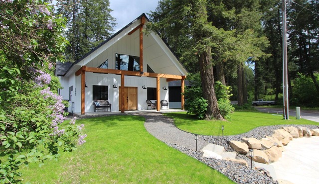 Lakeside Hideaway - game room, office, w/optional dock rental