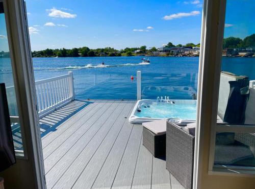 Lakeside Holiday Home with Hot Tub
