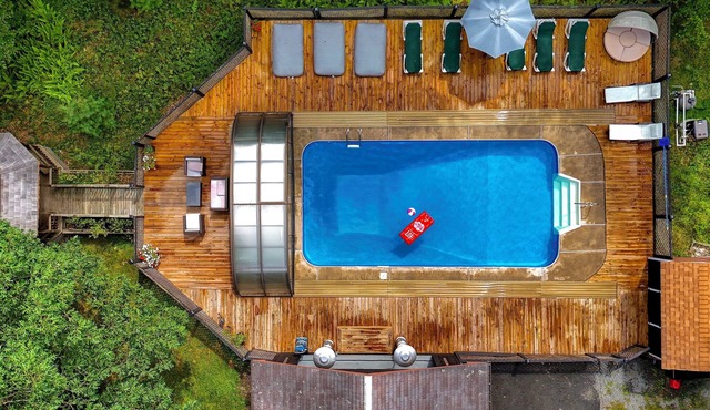 Lakeside Home Hot Tub + Heated Pool on Private 5 Acres