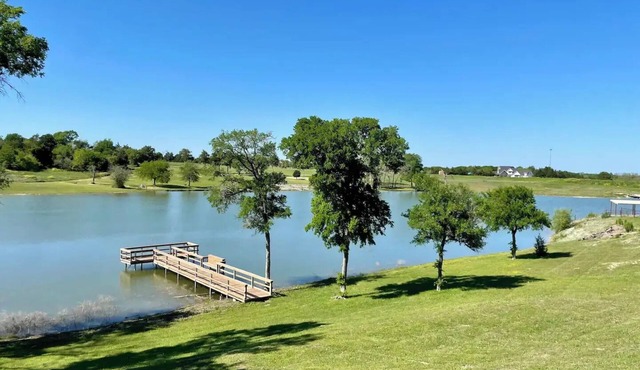 Lakeside Horseshoe Hideaway Ranch