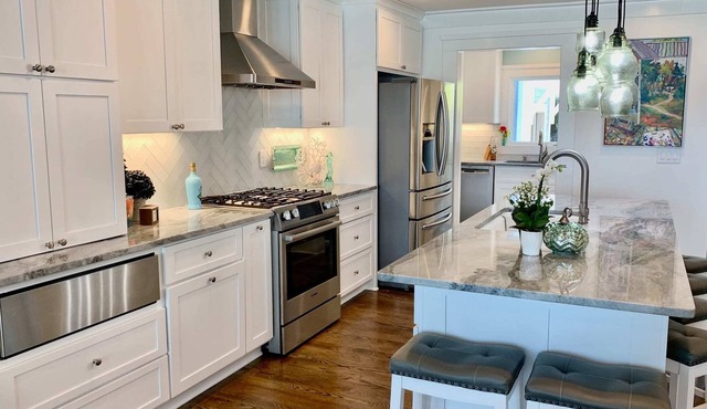 Lakeside House with Game Room