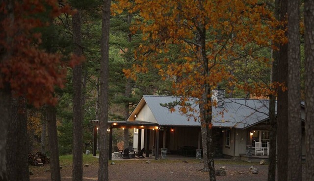 Lakeside Lakehouse | Hot Tub | Kayaks | Fishing | ATV Trails