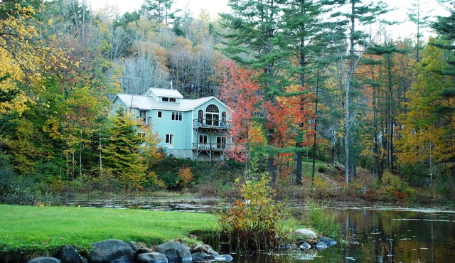 LAKESIDE LIVINGnFire Pit, Canoes, Kayaks on site. Close to many historical sites