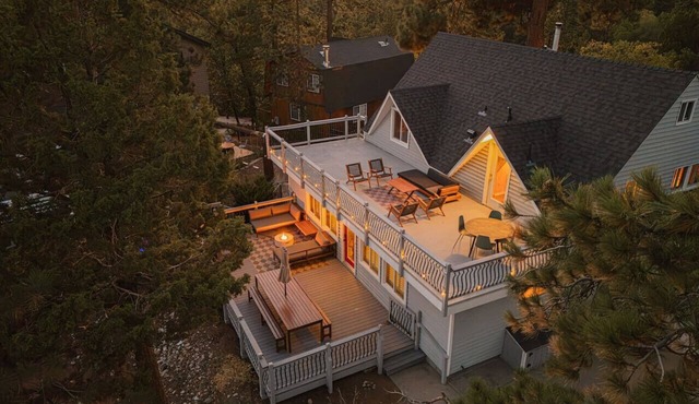 Lakeside Lodge - Deck Views, Golf, Basketball, Spa