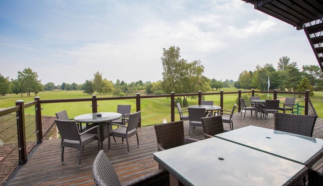 Lakeside Lodge Golf and Country Club