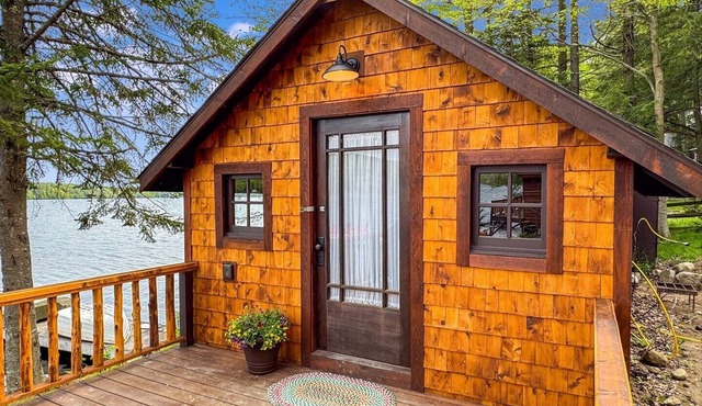 Lakeside Lodge - Lakeview Cottage