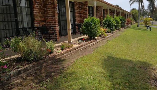 Lakeside Lodge Motel