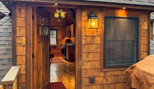Lakeside Lodge - The Carriage House