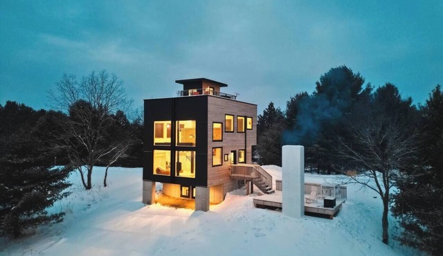 Lakeside Loft, Roof Deck + Sauna