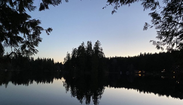 Lakeside Loft -Studio