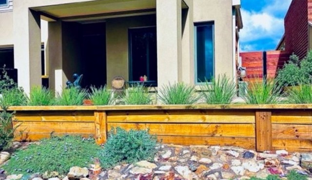 “Lakeside” Love the life at Lakeside Drive