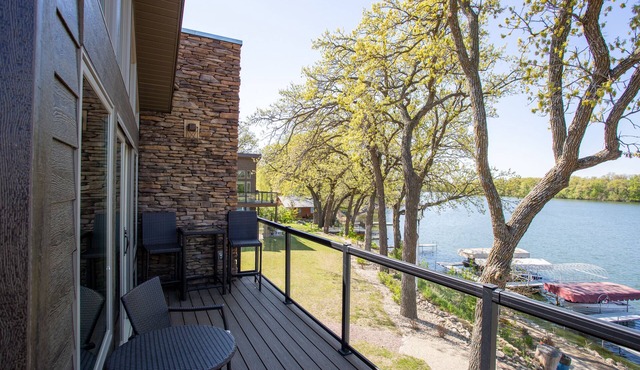 Lakeside Luxury Condo