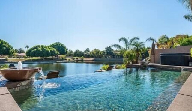 LAKESIDE LUXURY & GOLF RESORT - Zero Edge Pool