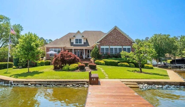 Lakeside Luxury Villa | Hot Tub | Private Dock