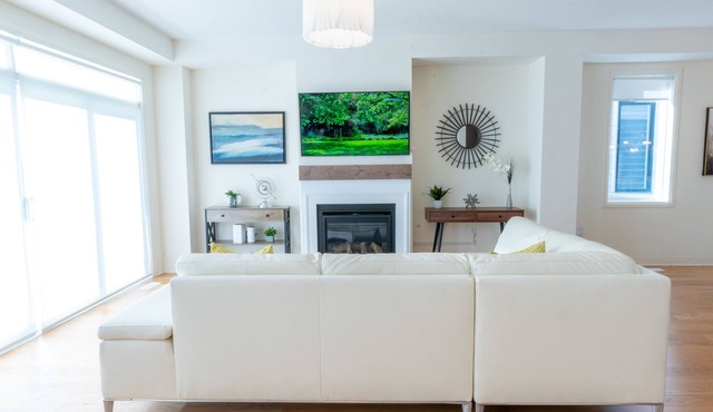 Lakeside Modern House 4BR - Steps to the lake