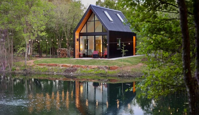 Lakeside North at Live Oak Lake | Modern Cabin