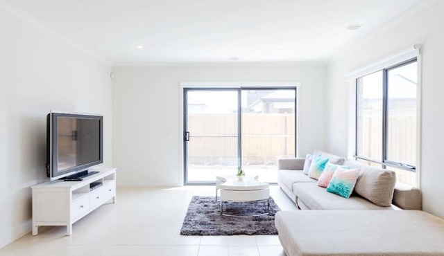 Lakeside Park Relax Cozy House 2mins to TownCentre