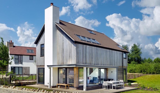 Lakeside property with spa access on a nature reserve Maple House BV08