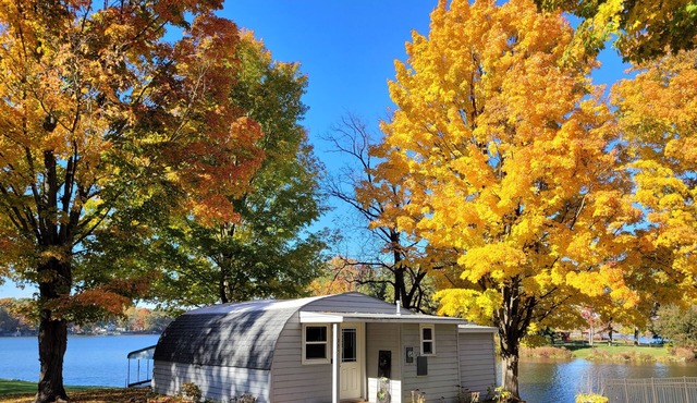 Lakeside Quonset Hut, Cozy And Romantic