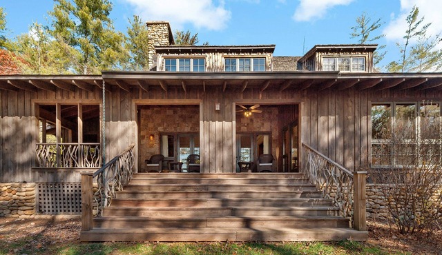 Lakeside Retreat | Camp Amenities, Fire Pit & Stunning Lakefront Views!