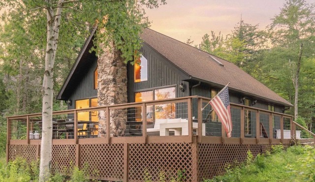 Lakeside Retreat | Dock, Kayaks & Fire Pit