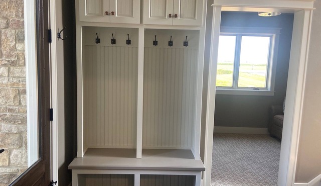 Lakeside retreat: ensuite bathrooms, newly built: professionally furnished.