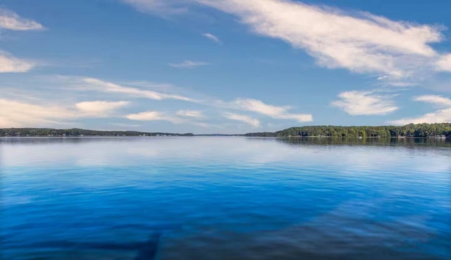 Lakeside Retreat - newly remodeled with sunset view