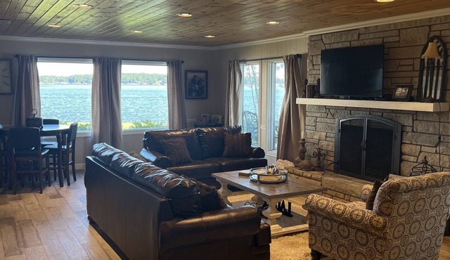 Lakeside Retreat