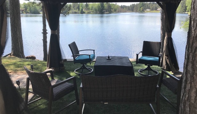 Lakeside retreat