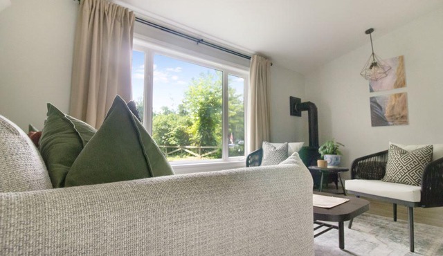 Lakeside Serenity: Your Perfect Beach Escape