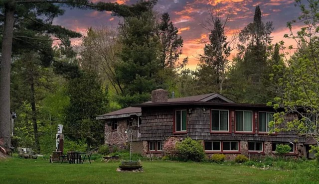 Lakeside Serenity: Your Perfect Northwoods Exhale