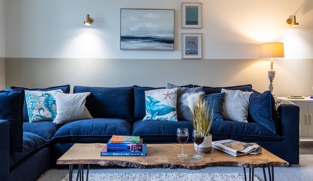 Lakeside : Stylish 4‑Bed Family Villa in Rhosneigr | Managed by Anglesey Holiday Lettings