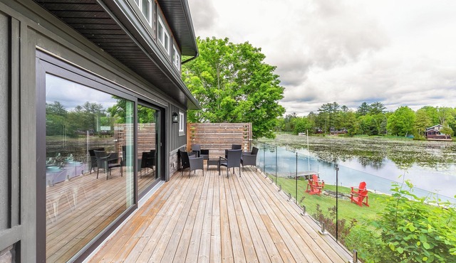 Lakeside Summer Sanctuary on Little Bald Lake