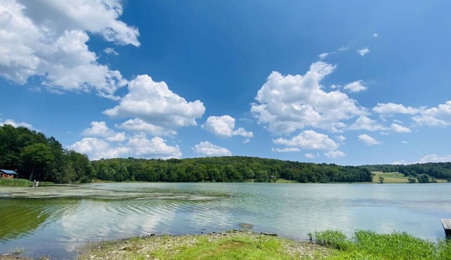 Lakeside Tiny Cozy Retreat